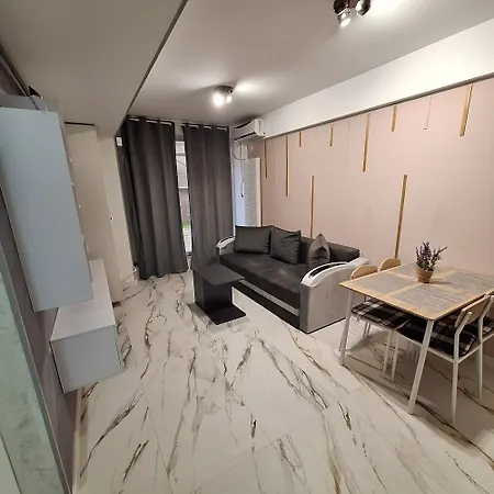 شقة Aqua Black Sea *